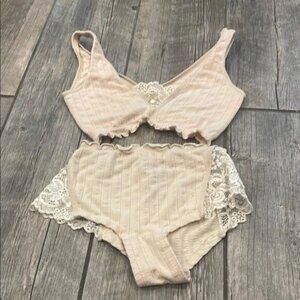 Anthropologie Cream Lace Trim Bra